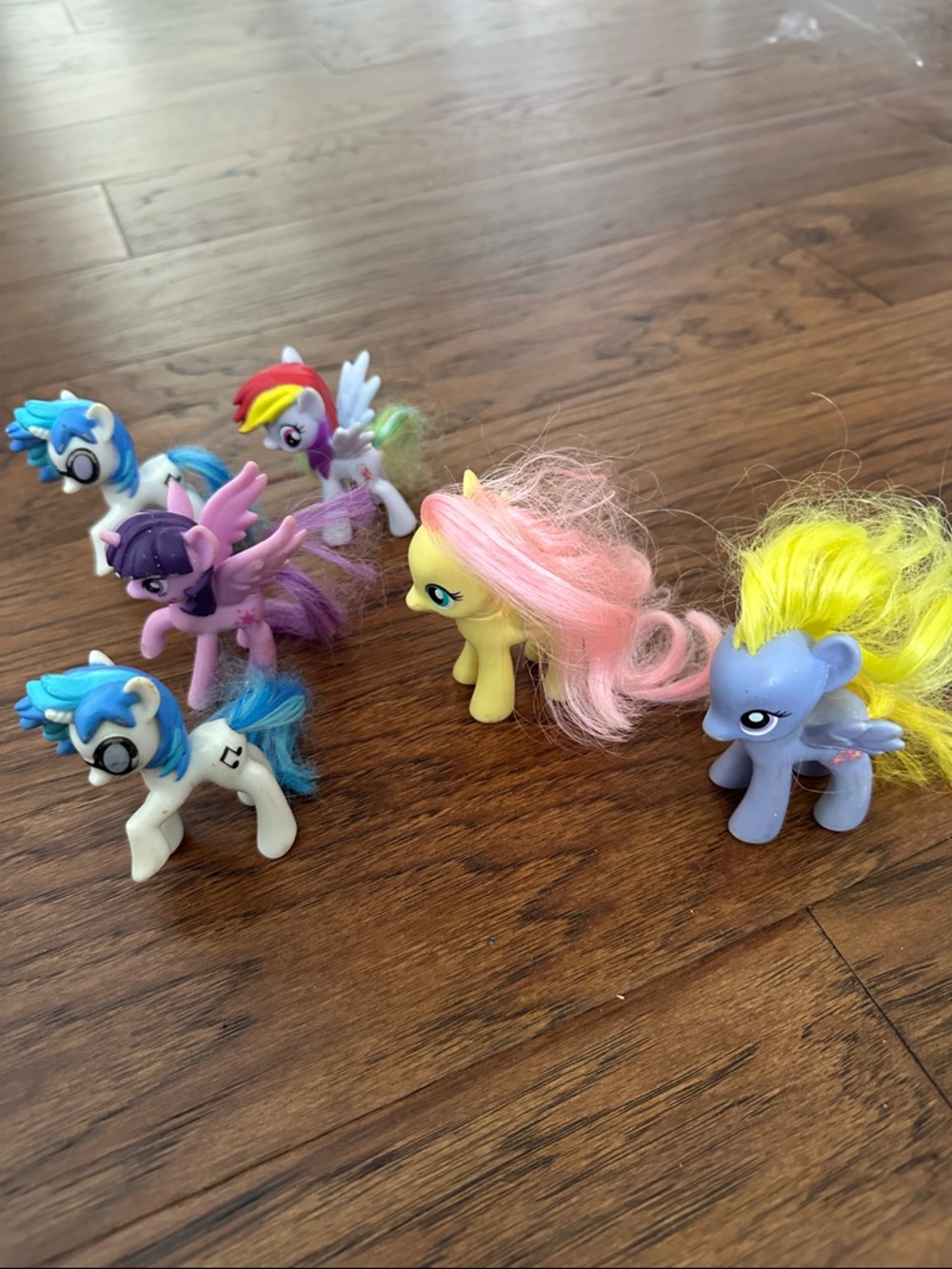 Mythic Mini Pony Figure Set - Yellow, Pink, Blue, Purple